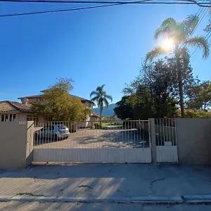  Apartamento Residencial Caramujo